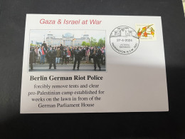 28-4-2024 (3 Z 17) GAZA - Berlin German Riot Police Forcibly Remove Tents And Clear Por-Plestian Camp On Lawn - Militaria