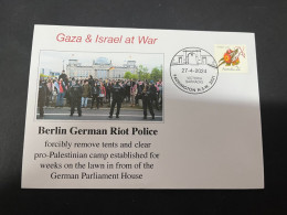 28-4-2024 (3 Z 17) GAZA - Berlin German Riot Police Forcibly Remove Tents And Clear Por-Plestian Camp On Lawn - Militares