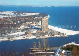 73783804 Travemuende Ostseebad Kuestenpanorama Hotel Hafen Segelschiff 4-Master  - Lübeck