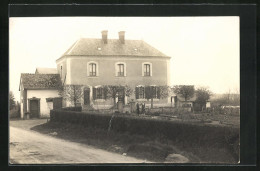 Photo-CPA Vibraye, Vue De La Rue Avec Vue Du Bâtiment  - Vibraye