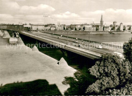 73783467 Duesseldorf Oberkasseler Bruecke Mit Rheinfront Duesseldorf - Duesseldorf