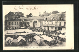 CPA Grand-Luce, Place De La Republique, Jour De Marché  - Le Grand Luce