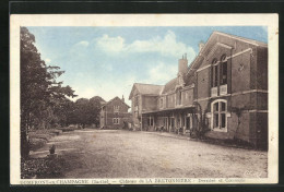 CPA Domfront-en-Champagne, Château De La Bretonnière, Derrière Et Communs  - Other & Unclassified