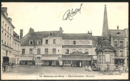 CPA Gournay-en-Bray, Place Nationale, Fontaine  - Gournay-en-Bray
