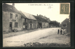 CPA Saint-Émiland, Rue Du Centre, Vue De La Rue  - Autres & Non Classés