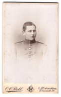 Fotografie O. C. Pöckl, München, Elvirastrasse 21, Junger Soldat In Uniform  - Anonieme Personen