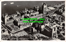 R535312 Houses Of Parliament And Westminster Abbey. London. From The Air. L. P. - Andere & Zonder Classificatie