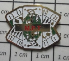 1618c Pin's Pins / Beau Et Rare / JEUX  / JEU DE CARTES MPT TAROT - Spelletjes