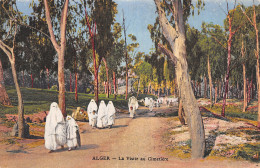 ALGERIE ALGER LA VISITE AU CIMETIERE  - Alger