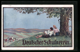 AK Deutscher Schulverein: Junges Paar Unter Einem Baum Mit Blick Auf Das Dorf  - Oorlog 1914-18