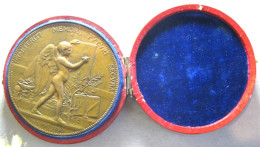 Médaille En Bronze Et Sa Boite Université De Montpellier 23 Mai 1890 Ange Nu , Par Dubois. RARE - Other & Unclassified