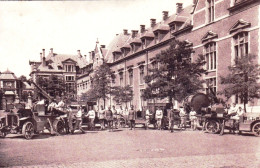 LAEKEN - BRUXELLES - Militaria - Caserne D.T.C.A - Une Section D'auto Canons 75 En Position De Tir - Laeken