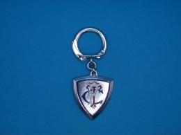 Porte-clé Métal - Touring Club De France T.C.F. - N°08186 - A Renvoyer Contre Récompense - Tourisme - Années 50-60 - Key-rings