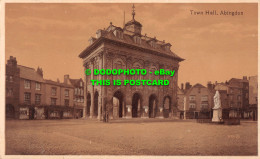 R535069 36316. Town Hall. Abingdon. Valentines Series - World