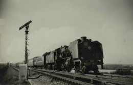 Train Bâle-Calais - Cliché Jacques H. Renaud, Août 1958 - Treinen
