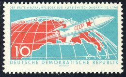 822 Weltraumflug 10 Pf ** - Unused Stamps