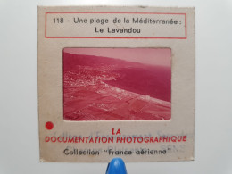 Photo Diapo Diapositive Slide La FRANCE Aérienne N°118 Une PLAGE En Méditerranée LE LAVANDOU VOIR ZOOM - Diapositives