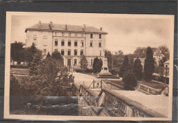 23 - LA SOUTERRAINE - Ecole Supérieure Des Filles - Passerelle - La Souterraine