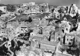 MO-24-437 : LES BAUX DE PROVENCE. VUE AERIENNE - Les-Baux-de-Provence