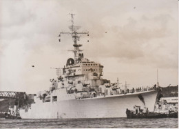 PHOTO PRESSE LE CROISEUR DE GRASSE EN MARTINIQUE A F P PHOTO DECEMBRE 1959 FORMAT 18 X 13 CMS - Barcos