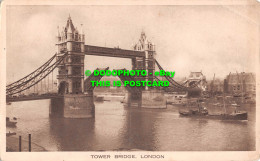 R536629 London. Tower Bridge. Postcard - Andere & Zonder Classificatie