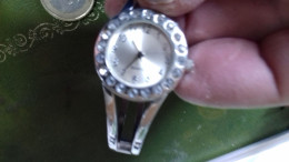 B18 /MONTRE BRACELET PIERRE BYLPAR LBVYR PROCEXION - Horloge: Juwelen