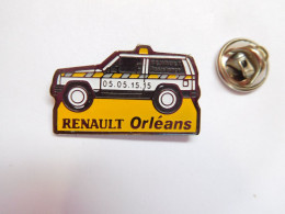 Beau Pin's , Auto Renault Orléans , Jeep Assistance , Signé Ponctuation - Renault