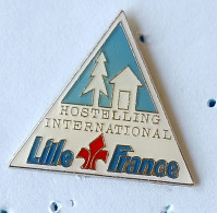 Pin's Hostelling International Lille France - Città