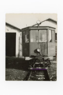 Photo Automotrice Camargue M2 1947 Train Gare Dépôt Arles Bouches Rhône 13 Provence France Locomotive Chemin Fer Motrice - Treinen