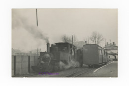 Photo Train TPT Gare Pithiviers 1949 Loiret 45 Centre France Locomotive Chemin Fer Motrice Vapeur Tram Tramway Toury 131 - Treinen