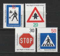Bund Michel 665 - 668 Neue Regeln Im Straßenverkehr ** - Unused Stamps
