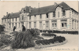 SABLES D'OLONNE - Le Grand Hôtel Des Pins - Sables D'Olonne