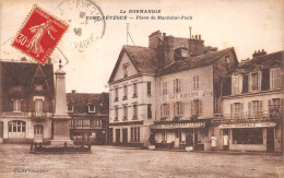 PONT L EVEQUE     PLACE DU MARECHAL FOCH     MONUMENT AUX MORTS - Pont-l'Evèque