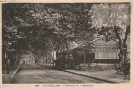 AL24 -(17) CHATELAILLON  - BOULEVARD DE LA REPUBLIQUE  -  HOTEL RESTAURANT - CYCLISTES  -    2 SCANS - Châtelaillon-Plage