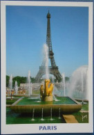 F38  Paris 75  La Tour Eiffel Et Les Bassins Du Trocadéro - Eiffeltoren