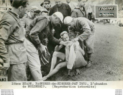 TOUR DE FRANCE 1952 ABANDON DE MOLINERIS PHOTO DE PRESSE ORIGINALE ARGENTIQUE   20 X 15 CM L'EQUIPE  LE PARISIEN - Sport