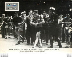 TOUR DE FRANCE 1952 CHUTE DE CHAPUT 3ème ETAPE PHOTO DE PRESSE ORIGINALE ARGENTIQUE   20 X 15 CM L'EQUIPE  LE PARISIEN - Deportes