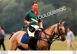 LE PRINCE CHARLES POLO  1995 PHOTO DE PRESSE AGENCE ANGELI  27X18CM R2 - Personalidades Famosas