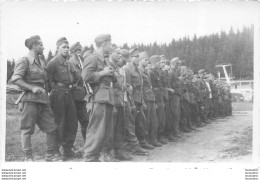 CARTE PHOTO YOUGOSLAVIE SOLDATS YOUGOSLAVES SECONDE GUERRE MONDIALE R42 - Weltkrieg 1939-45
