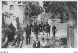 CARTE PHOTO YOUGOSLAVIE SOLDATS YOUGOSLAVES SECONDE GUERRE MONDIALE R2 - Oorlog 1939-45
