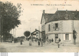 AVORD PLACE DE LA GARE ET PASSAGE A NIVEAU - Avord