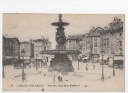 AJC - Chalons Sur Marne - Fontaine Place De La Republique - Châlons-sur-Marne