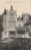 CE23 -(33) ARCACHON  -  VILLA FAUST - ANIMATION DEVANT LES GRILLES   -  2 SCANS - Arcachon