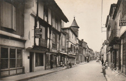 CE24 -(33) STE FOY LA GRANDE - RUE DE LA REPUBLIQUE - ANIMATION - COMMERCE DE CYCLES  - 2 SCANS - Otros & Sin Clasificación