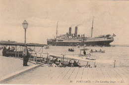 CE13 - PORT SAID  ( EGYPTE ) -  THE LAMDING STAGE - L' EMBARCADERE - ANIMATION -  NAVIRE  -   2 SCANS - Port Said