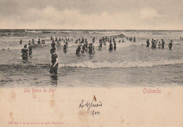 CE4 - OSTENDE ( BELGIQUE ) - LES BAINS DE MER  -  BAIGNEURS DANS LES VAGUES   -  2 SCANS - Oostende