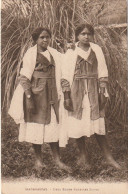 CE5 - DEUX SOEURS JUMELLES HOVAS ( MADAGASCAR ) -  2 SCANS - Madagascar