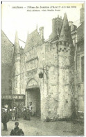 Orleans. Les Fêtes De Jeanne D'arc Le 7 Et 8 Mai 1912 Devant Une Vieille Porte De La Vieille Ville D'Orleans. - Orleans