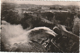 ALnw 3-(01) BARRAGE DE GENISSIAT - SAUT DE SKI AU DEBOUCHE DE L' EVACUATEUR RIVE DROITE - 2 SCANS - Génissiat