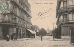 ALnw 13-(10) TROYES - AVENUE DOUBLET- ANIMATION - EDIT. Vve BERTRAND , TROYES - 2 SCANS  - Troyes